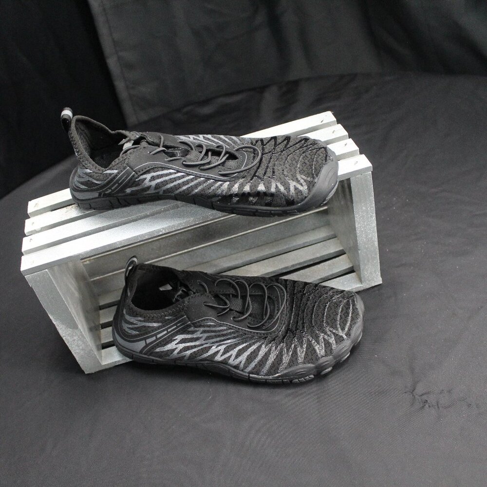 Sleek Black Athletic Shoes for Women